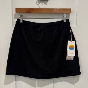 Vuori Classic Black Skater Skirt
